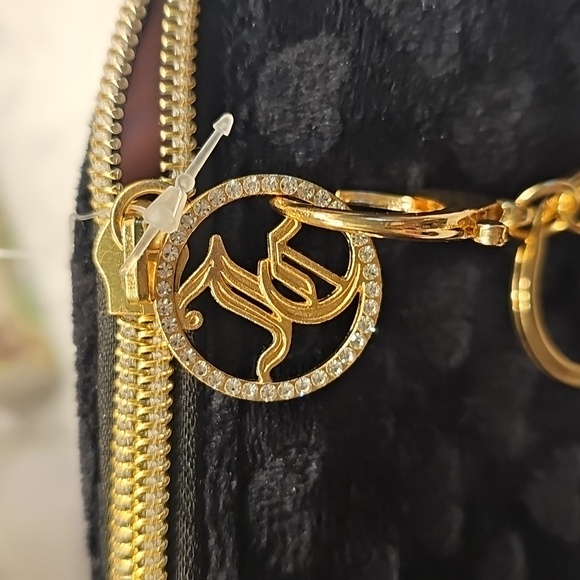 NWT JUICY COUTURE COSMETIC TRAVEL BAG IN BLACK VELOUR WITH HEARTS - Picture 14 of 14